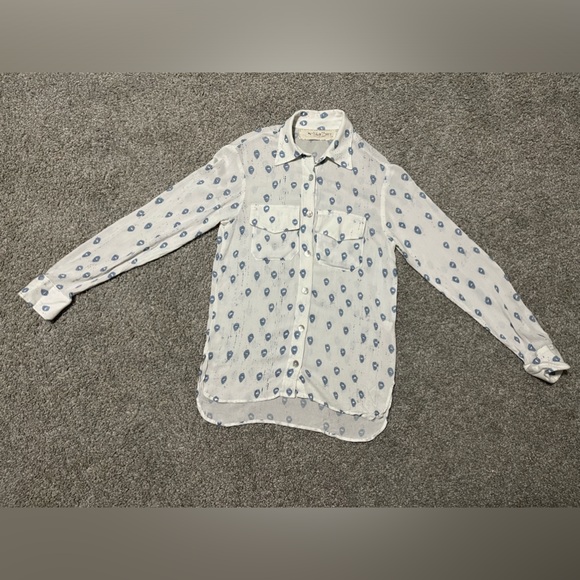 Jen’s Pirate Booty white and blue lightweight long sleeve Button down shirt - Picture 3 of 14